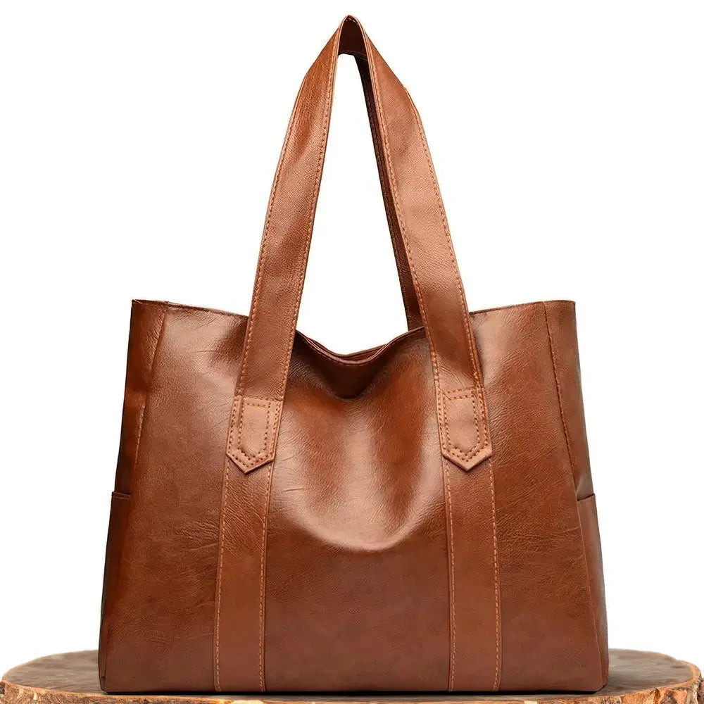Marthas Zeitlose Eleganz | Klassische Handtasche für jeden Anlass
