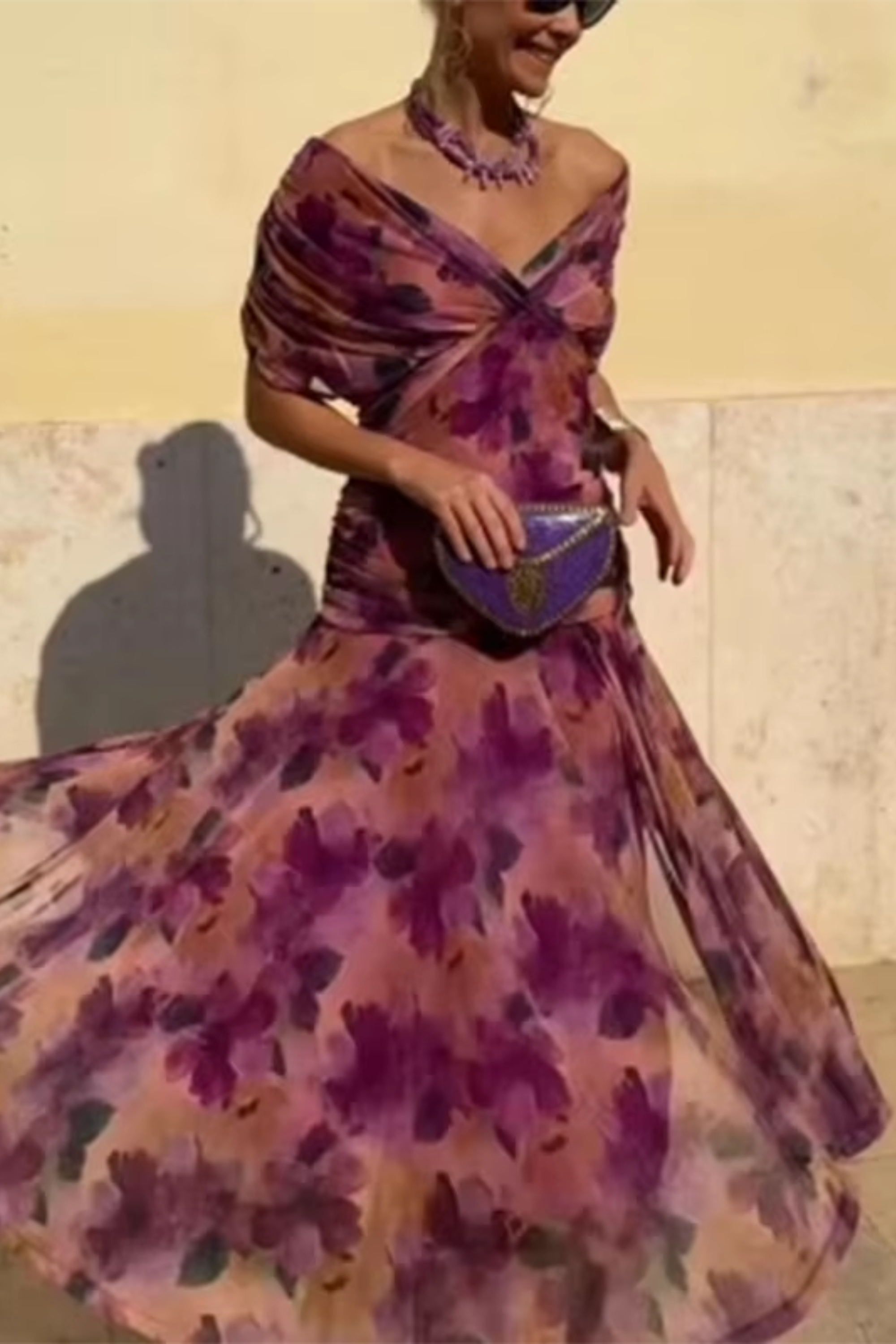 Lady™ - Elegantes Maxikleid mit V-Ausschnitt für besondere Anlässe
