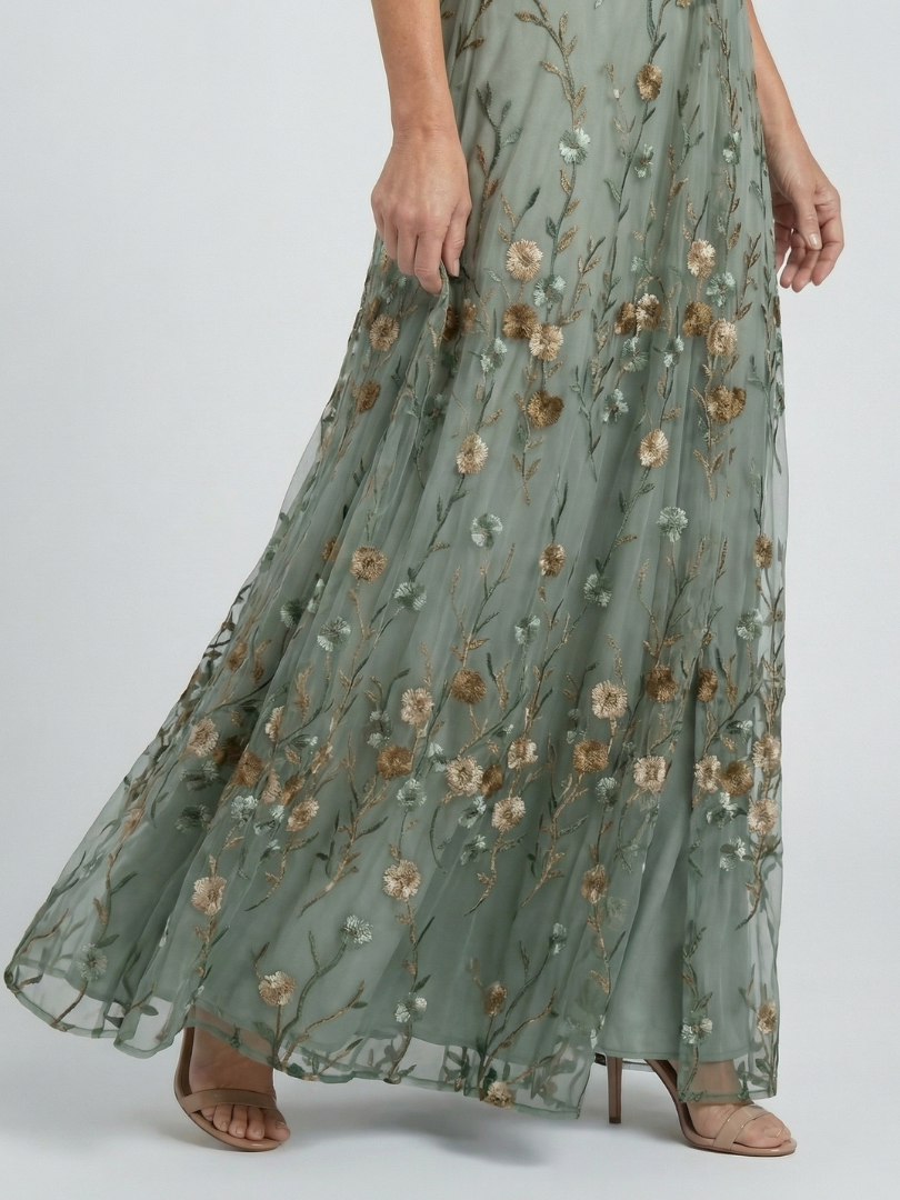 Savenora | Halter Neck Floral Maxi Dress