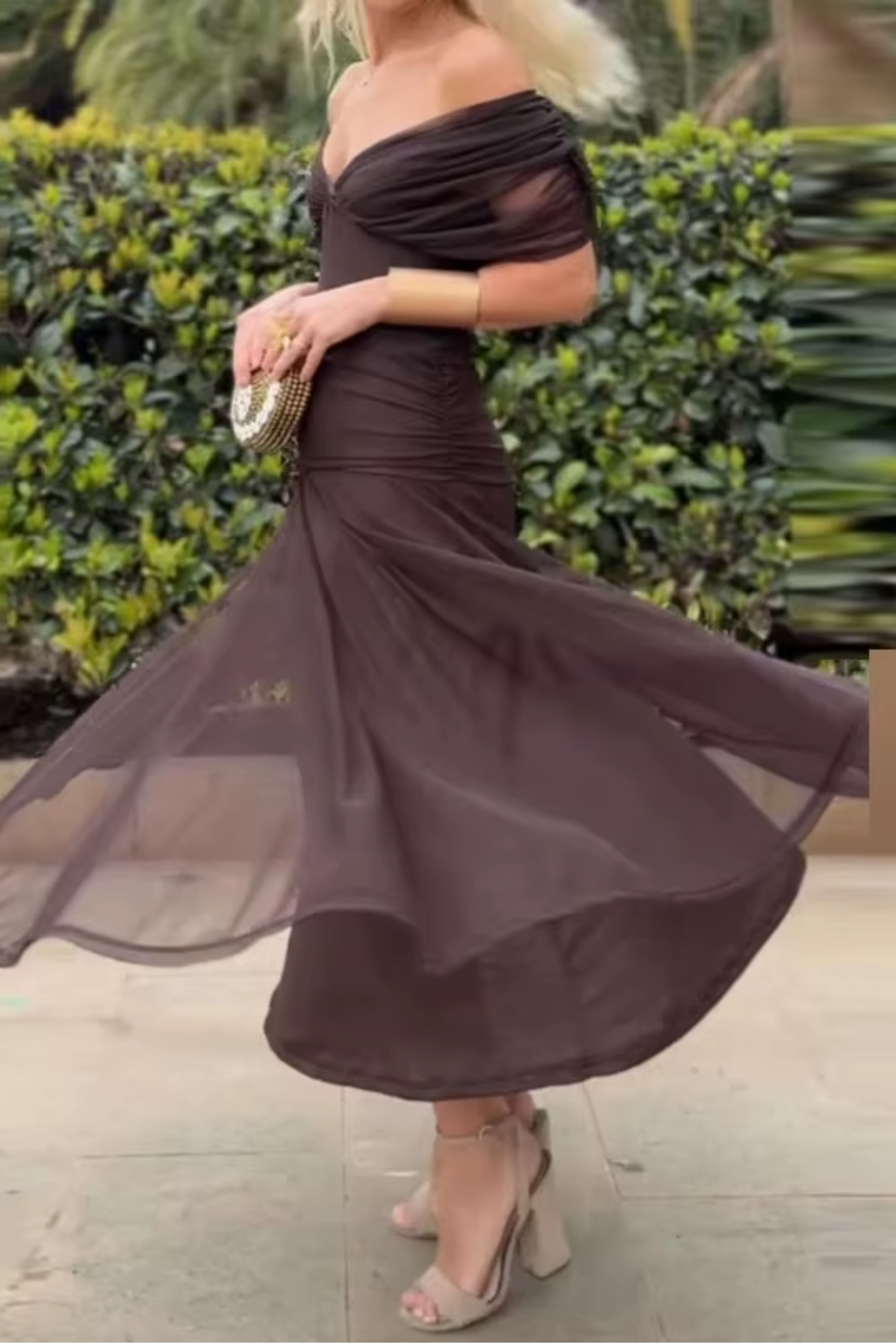 Lady™ - Elegantes Maxikleid mit V-Ausschnitt für besondere Anlässe