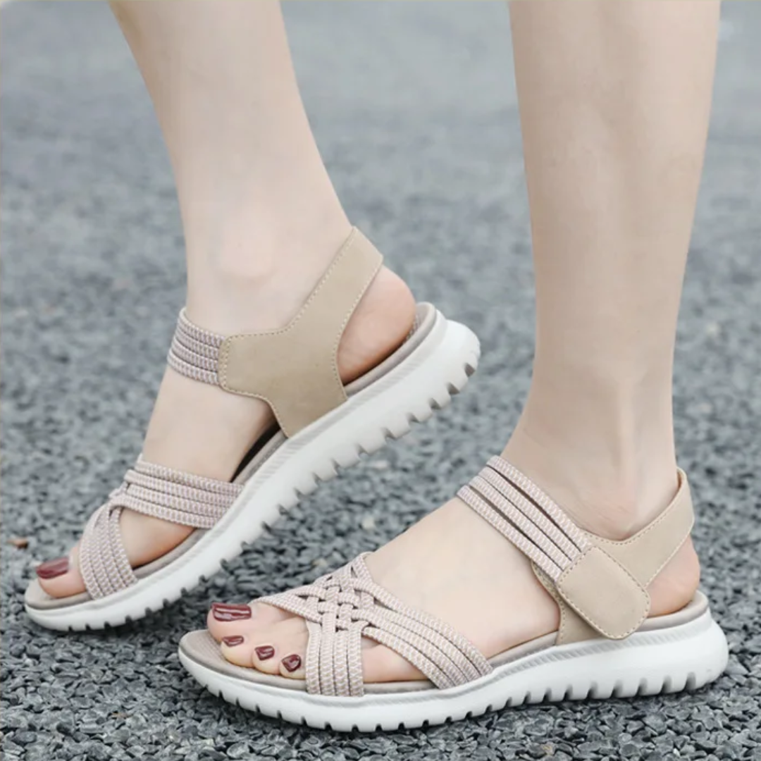 Sommerfeld | Komfortable Leichtgewicht-Sandalen mit elastischem Halt