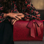 Monikas Elegante Schleifenhandtasche