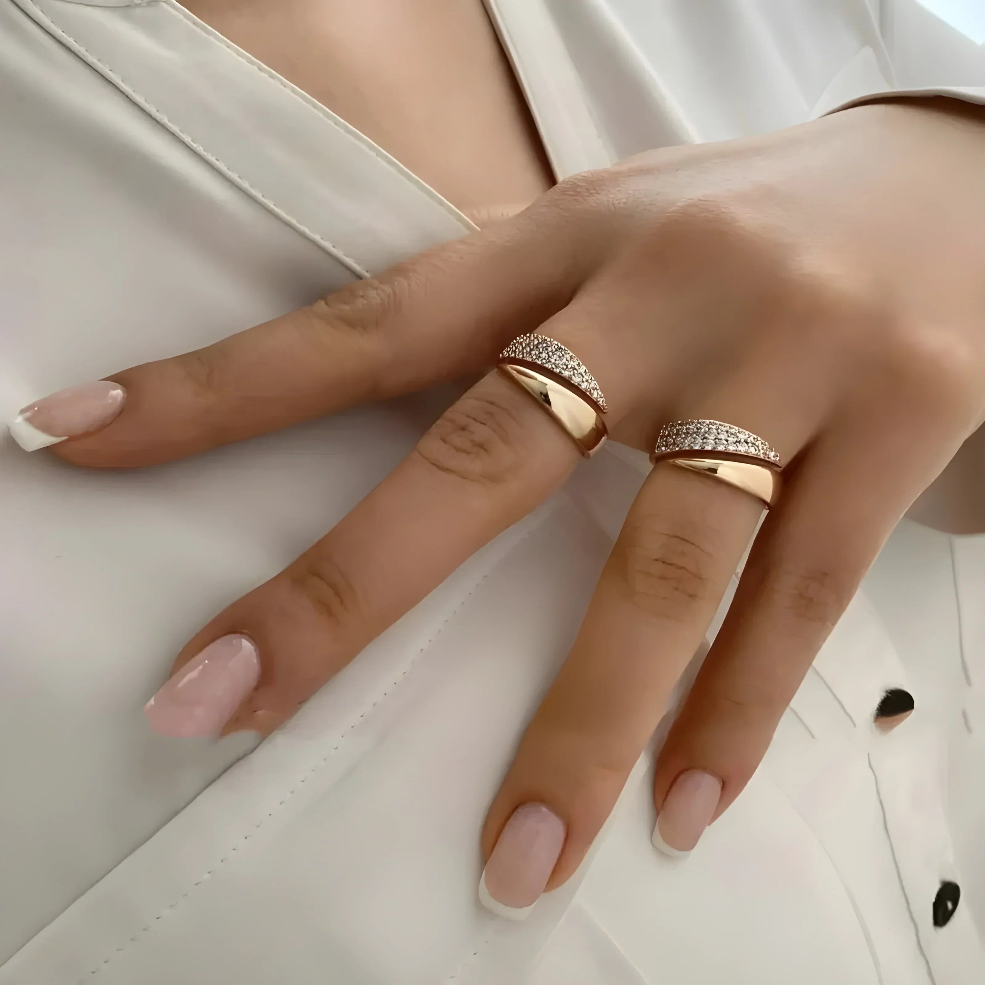 Sommerfeld | Eleganter Goldring mit funkelnden Steinen (Kaufe 1, erhalte 1 kostenlos)