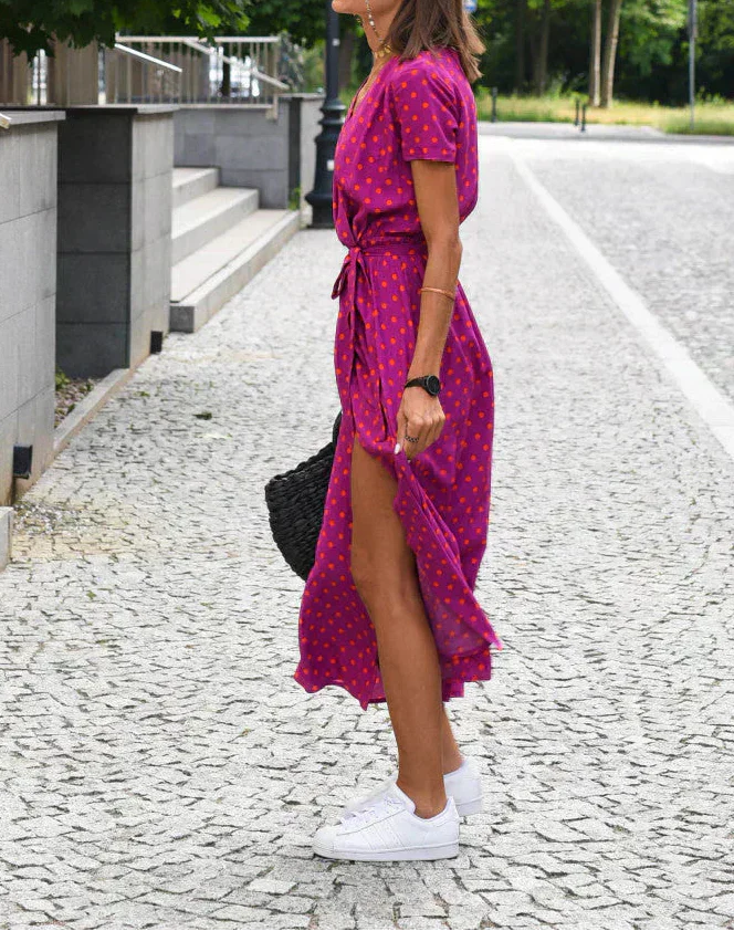 Jorlyn™ - Elegantes Kleid mit V-Ausschnitt und figurbetonter Silhouette