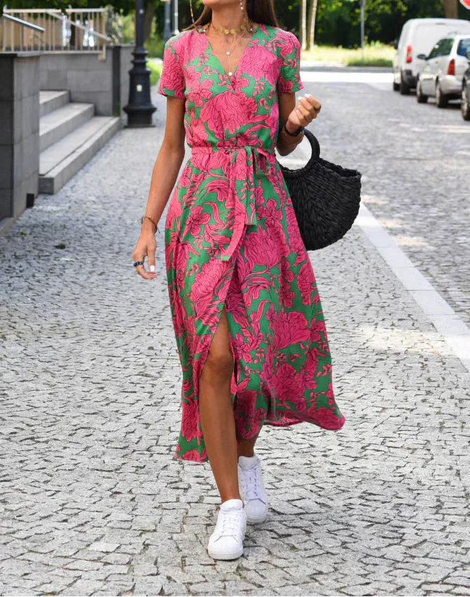 Jorlyn™ - Elegantes Kleid mit V-Ausschnitt und figurbetonter Silhouette