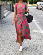 Jorlyn™ - Elegantes Kleid mit V-Ausschnitt und figurbetonter Silhouette