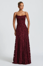 SOFIA | Elegantes Spitzen-Maxi-Kleid für besondere Anlässe