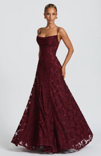 SOFIA | Elegantes Spitzen-Maxi-Kleid für besondere Anlässe
