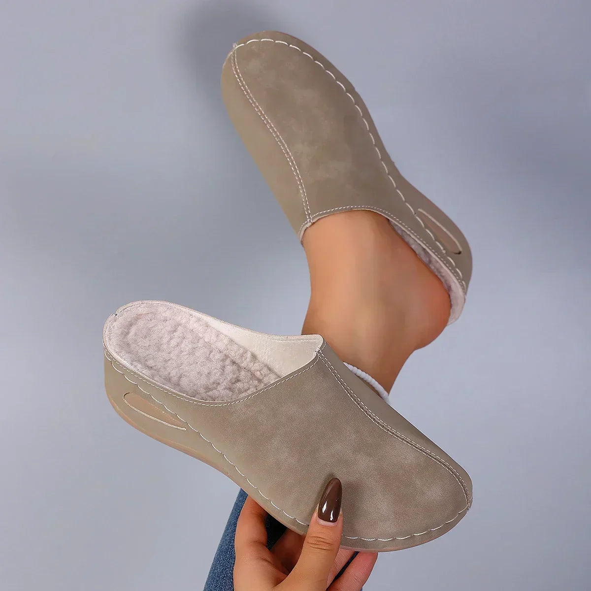 Sommerfeld | Orthopedic Slippers for Daily Comfort and Elegant Style