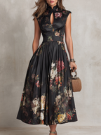 Patricia | Schwarzes Satin-Midikleid mit Falten und floralem Design