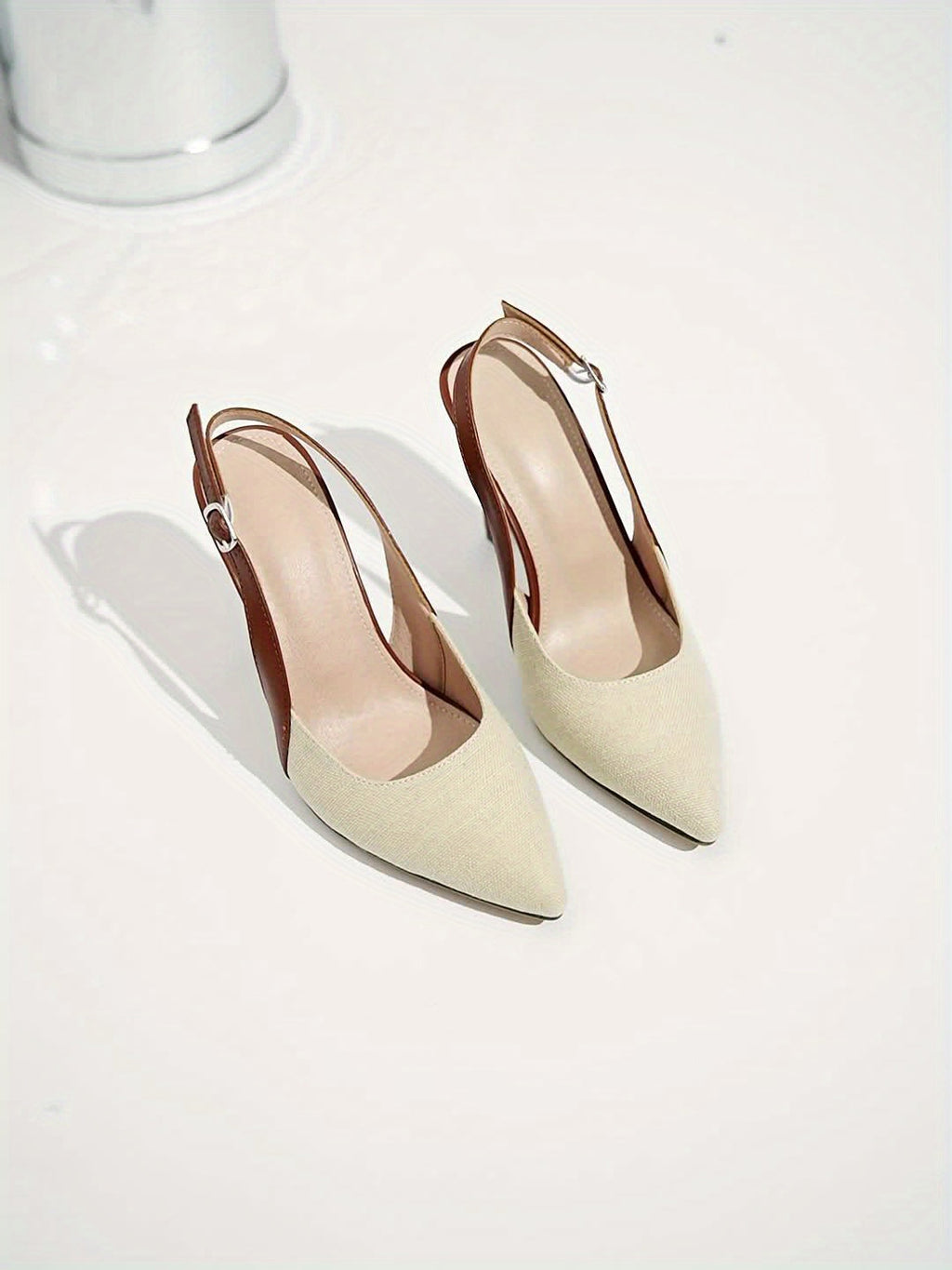 Sommerfeld™ | Kontrastierende Slingback-Heels