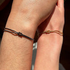 Sommerfeld | Verbindungsknoten Armband (Kaufe 1, Erhalte 1 GRATIS!)
