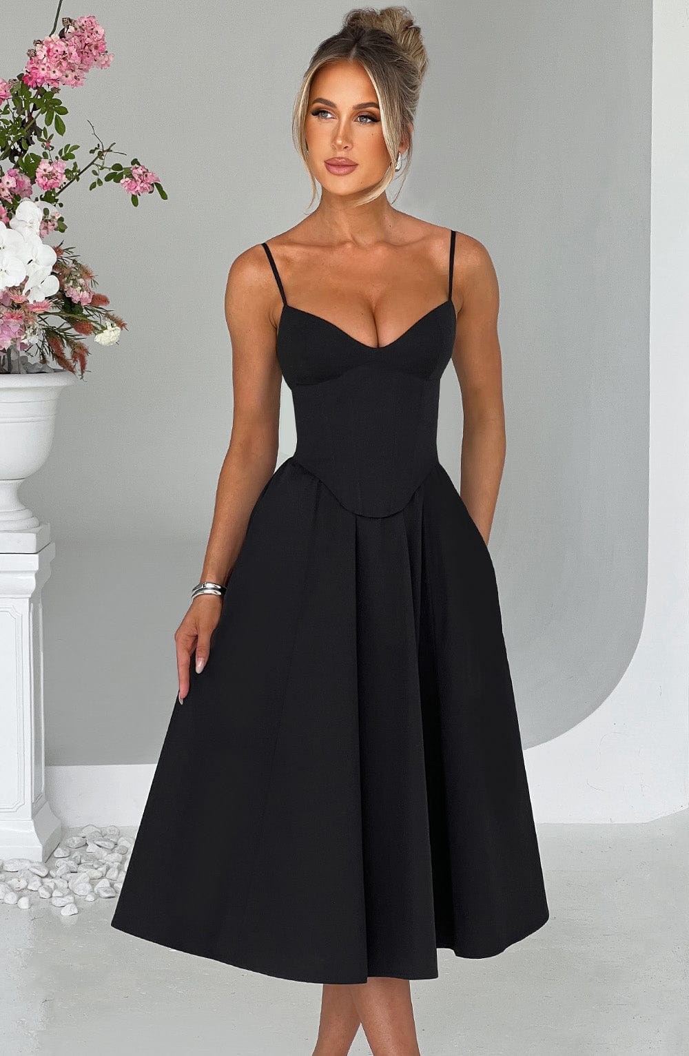 MAILEEN | Elegantes Midi-Kleid mit Korsett-Design