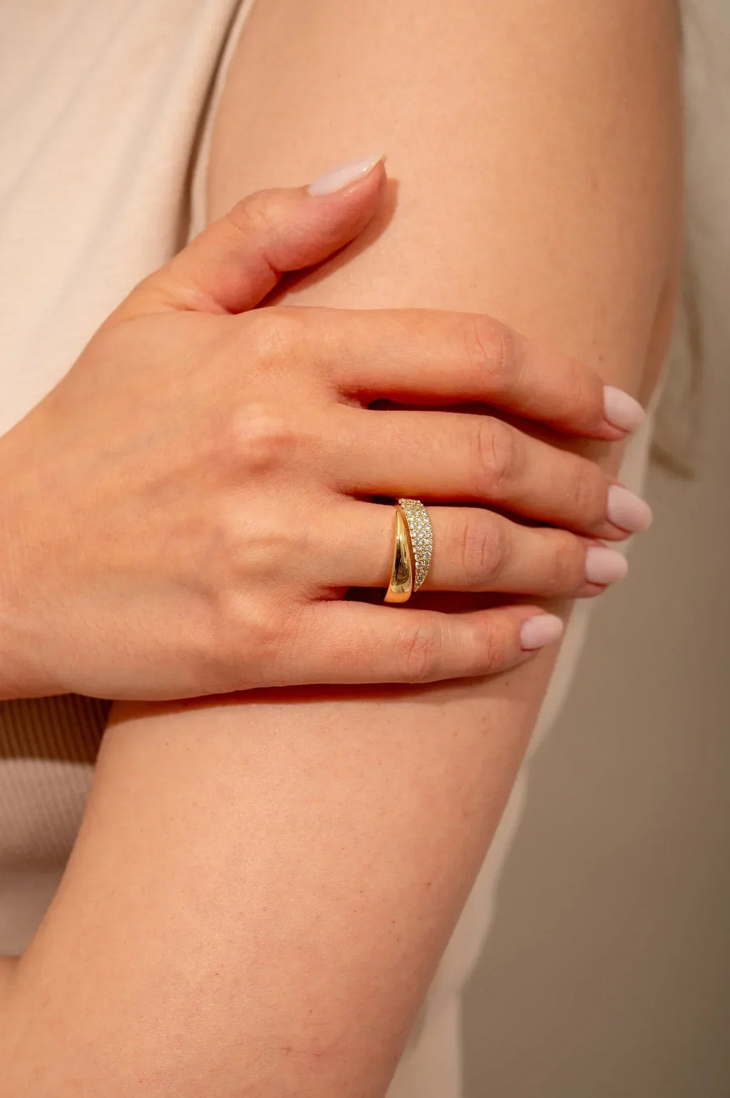 Sommerfeld | Eleganter Goldring mit funkelnden Steinen (Kaufe 1, erhalte 1 kostenlos)