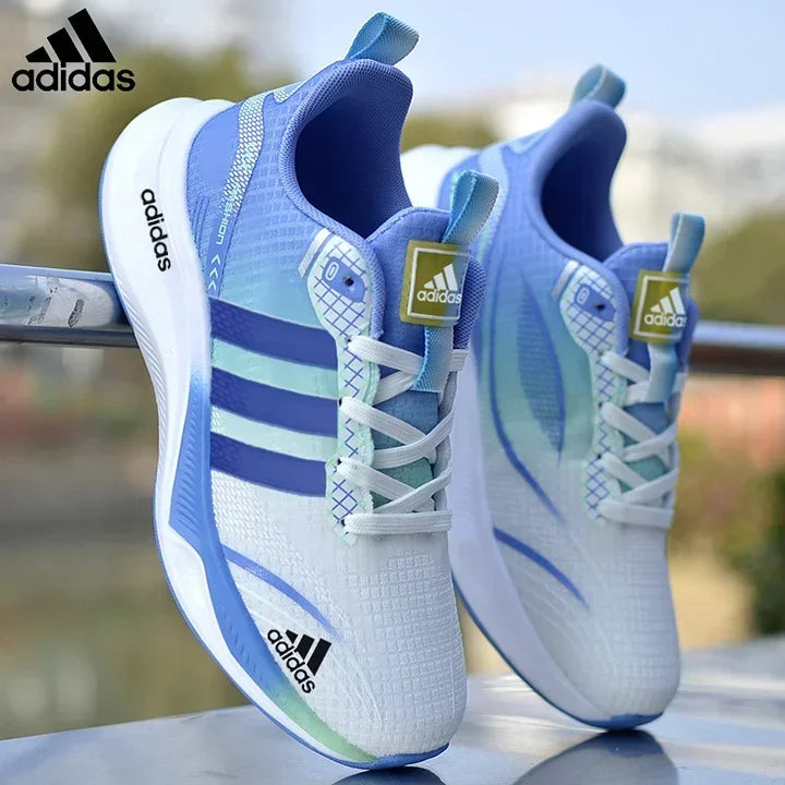 Leichte, atmungsaktive Laufschuhe